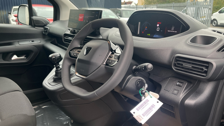 Peugeot Partner Long Diesel 1.5 BlueHDi 100 Professional Plus Van